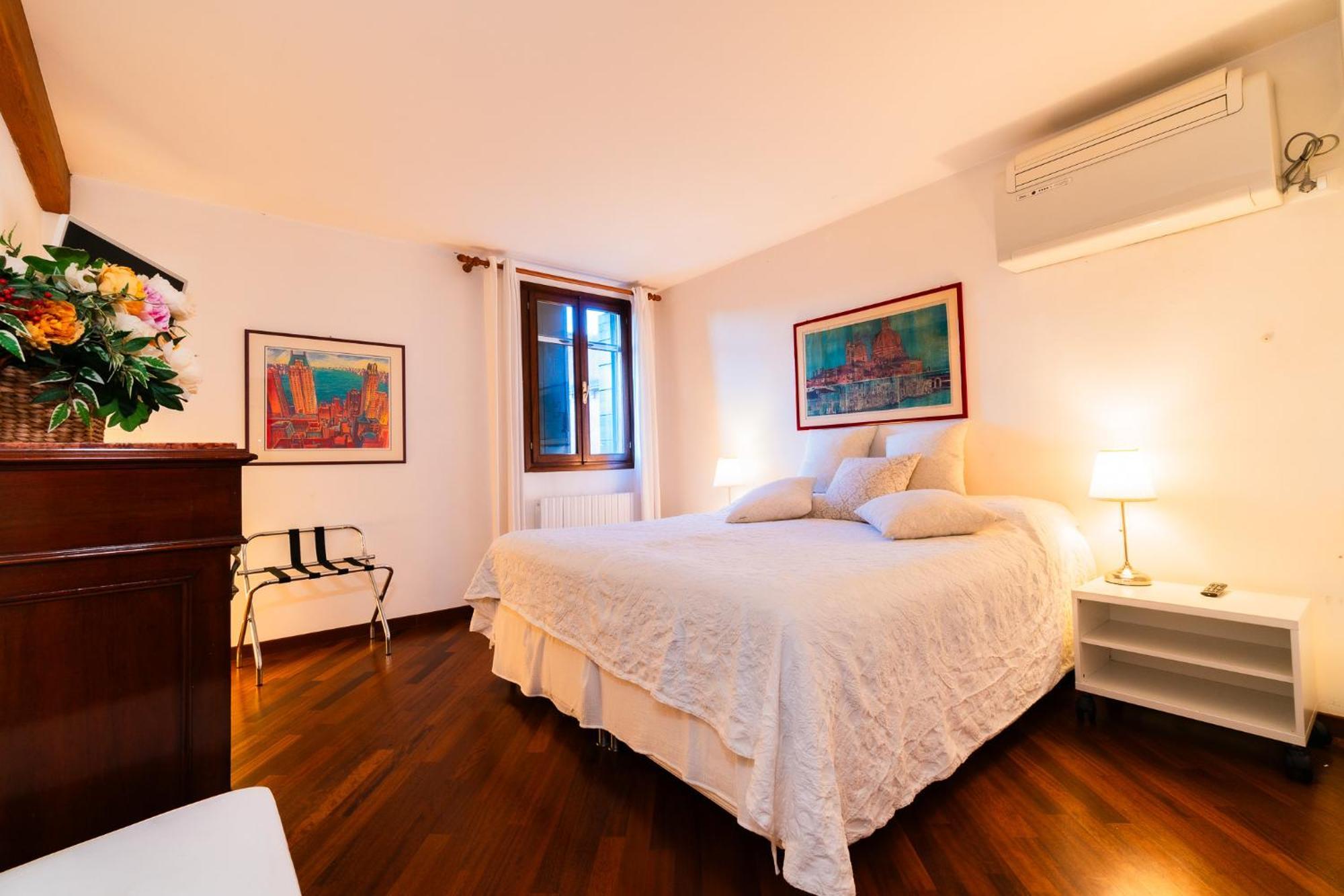 Elegant Terrace Apartment Near Piazza San Marco Last Floor No Lift ヴェネツィア エクステリア 写真