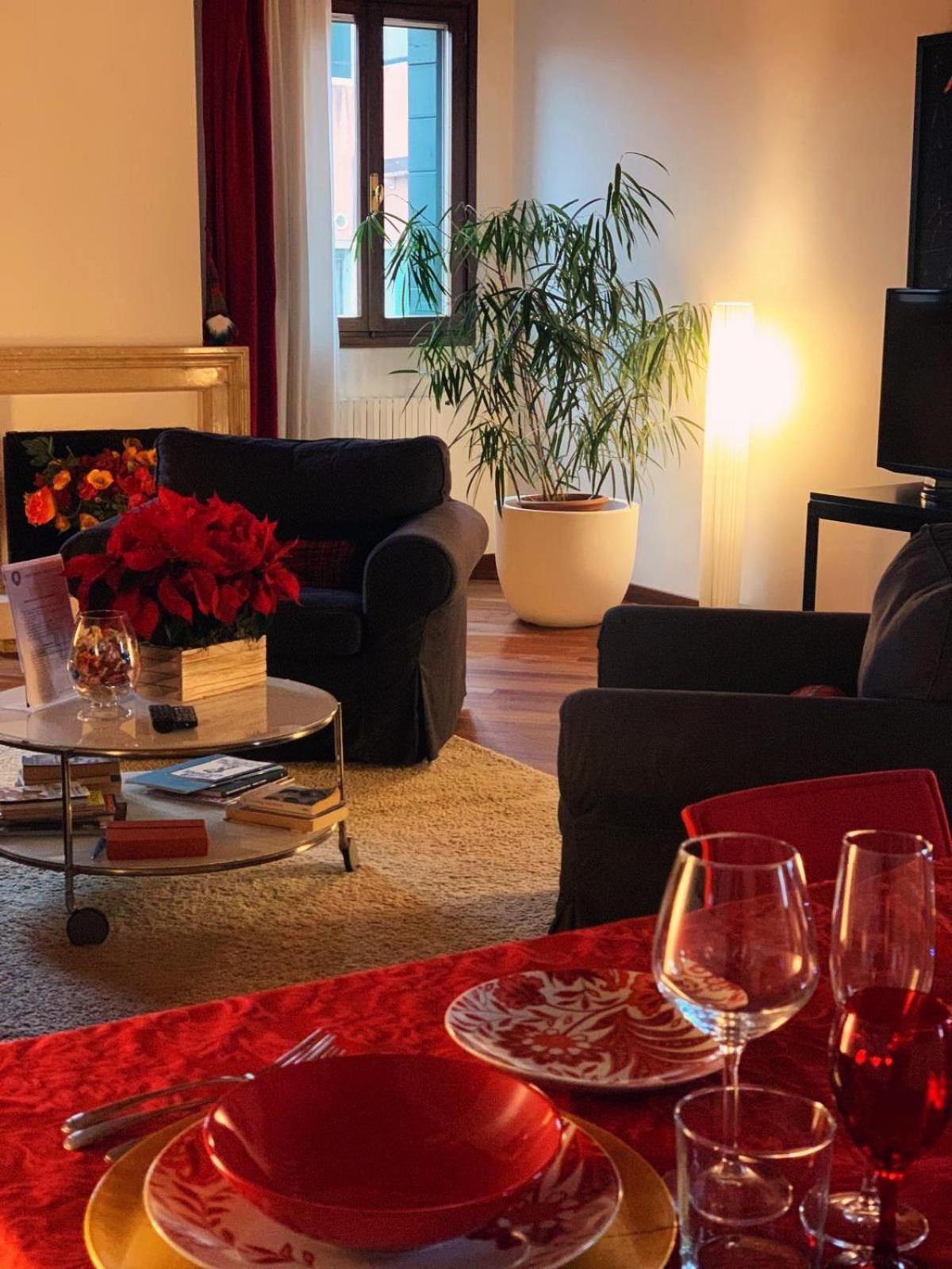 Elegant Terrace Apartment Near Piazza San Marco Last Floor No Lift ヴェネツィア エクステリア 写真