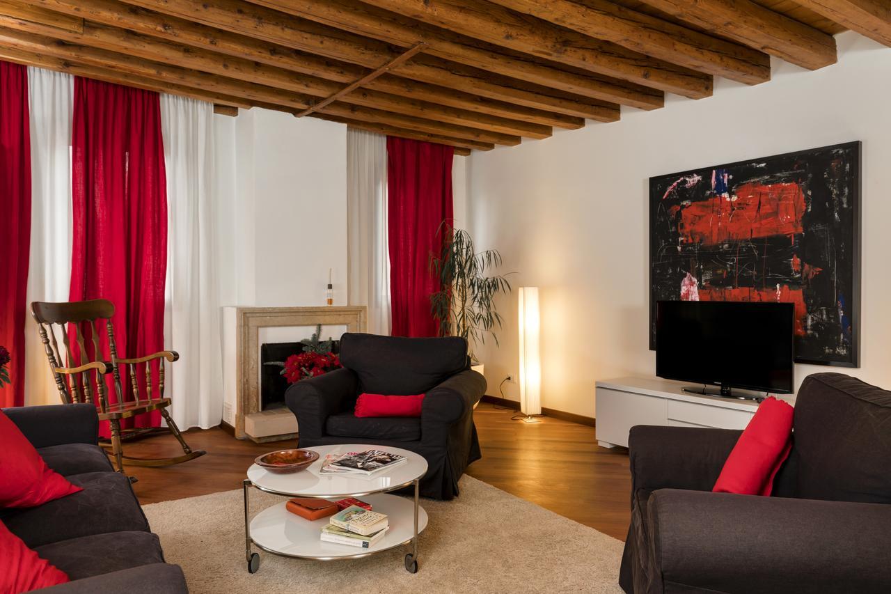 Elegant Terrace Apartment Near Piazza San Marco Last Floor No Lift ヴェネツィア エクステリア 写真
