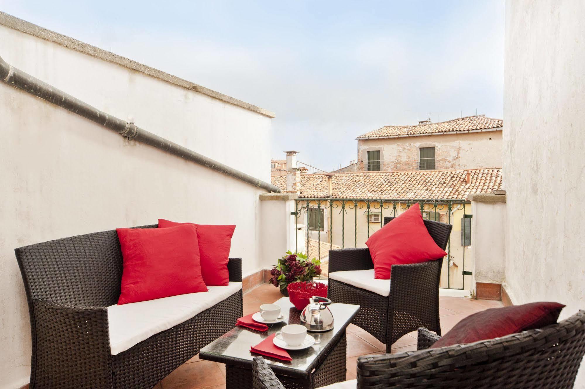 Elegant Terrace Apartment Near Piazza San Marco Last Floor No Lift ヴェネツィア エクステリア 写真