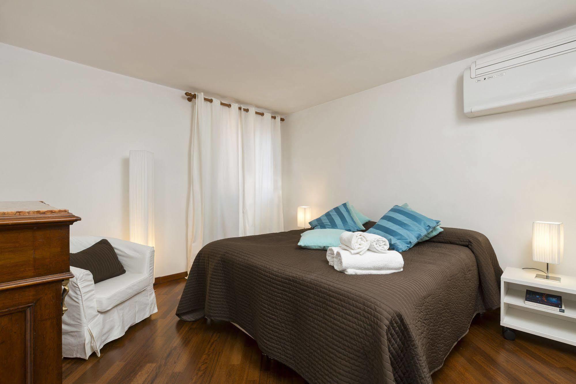 Elegant Terrace Apartment Near Piazza San Marco Last Floor No Lift ヴェネツィア エクステリア 写真